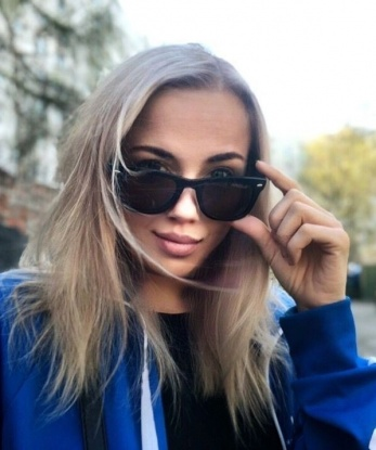Родом из Москвы 🌃, я предлагаю тебе незабываемый опыт, полный страсти и удовольствия. Я знаю все тайные желания и фантазии мужчин, и готова их исполнить 💋. Мои услуги будут удовлетворять самые изысканные вкусы, будь то классический секс или игры ролевых 😈 Наши встречи всегда на высшем уровне, с полной конфиденциальностью и абсолютной безопасностью. Мои клиенты всегда остаются довольными и возвращаются ко мне снова и снова. Мечтай, приезжай в Москву, и я окуну тебя в мир наслаждения и релаксации. Вместе наши встречи станут незабываемыми! 💫 Заходи на мою страницу, чтобы увидеть мои фото и узнать больше информации. Жду тебя! 💕 Юлиана