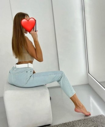 Со мной ты окунешься в мир удовольствия и наслаждения. 💋
У меня есть опыт и тысячи положительных отзывов от довольных клиентов. Мои услуги включают классический и эротический массаж, оральный секс, тройничок, анальный секс. 🍆💦
Я могу быть твоей нежной подругой или страстной любовницей, общаться и наслаждаться временем, проведенным вместе. Со мной ты забудешь о всех проблемах и окунешься в мир наслаждения. 🌈
Я живу в Москве и могу принять тебя в своей уютной квартире или приехать к тебе. Конфиденциальность и безопасность гарантированы. 💯
Позвони мне сейчас и давай воплотим в жизнь все твои фантазии. 🔥 Надежда